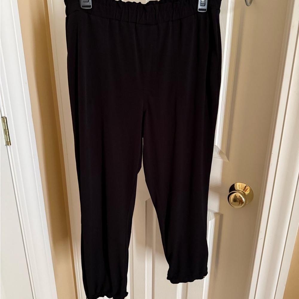 Susan Graver Liquid Knit Pull-On Black Size XS Joggers EUC